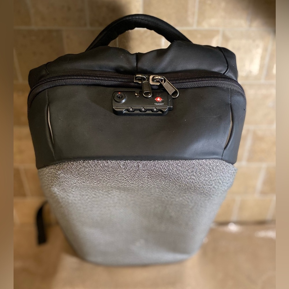 Korin Design ClickPack Pro Anti-Theft Backpack